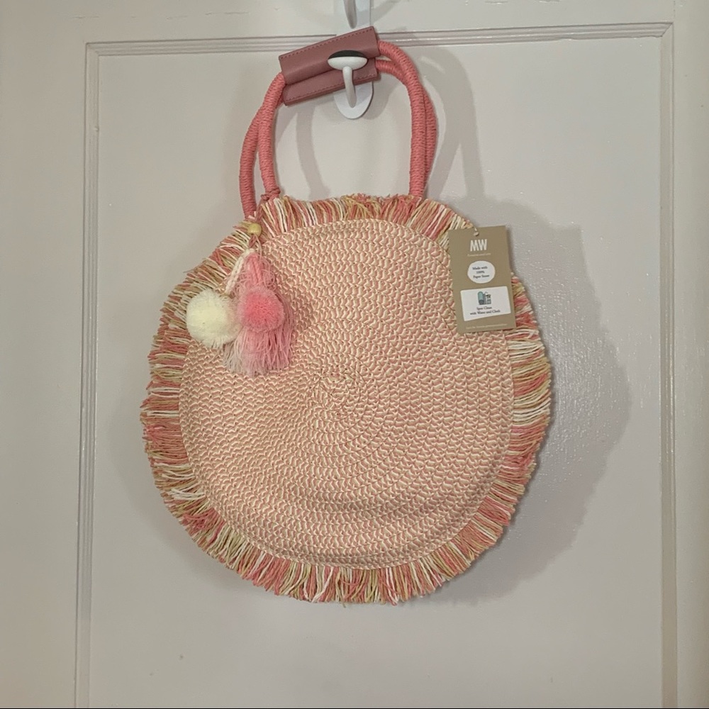 Host Pick🎉🎉Pink and White Straw Beach Tote